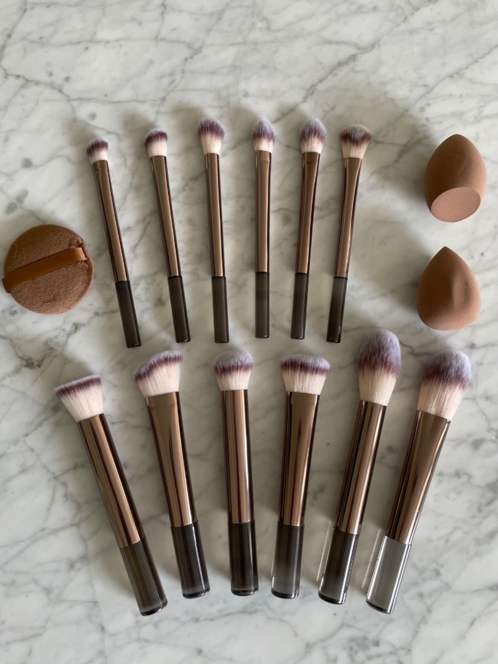 15-Piece Make-up Brush Set with 12 Brushes / 1 Powder Puff / 2 Sponges